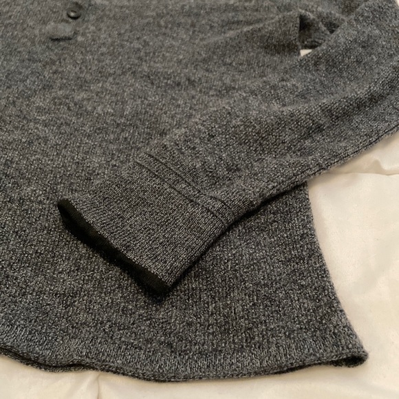 Rag & Bone 100% Merino Wool Henley Pullover Sweater Dark Heather Gray Size M - Picture 3 of 6